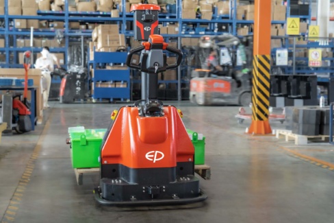 Het verschil tussen AGV's en AMR's bij intern transport