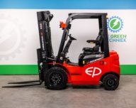 EFL203 heftruck Triplex mast 4800 mm