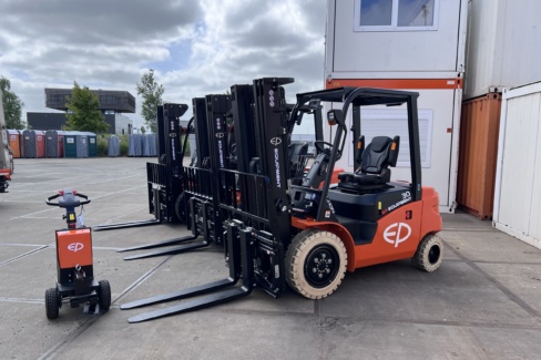 Verno Verhuur breidt vloot uit met duurzame heftrucks van Be Green Techniek