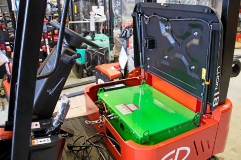 Lithium-ion en techniek: kracht, betrouwbaarheid en innovatie in intern transport