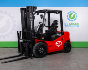 De X5 serie heftrucks van 2500 tot 3800 kg leverbaar